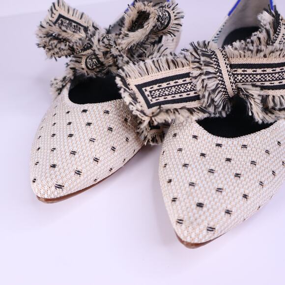 ROTHY'S Tuxedo Mary Janes Flats Tan Pointed Toe Fringed Bow Women's 8 - Picture 2 of 7